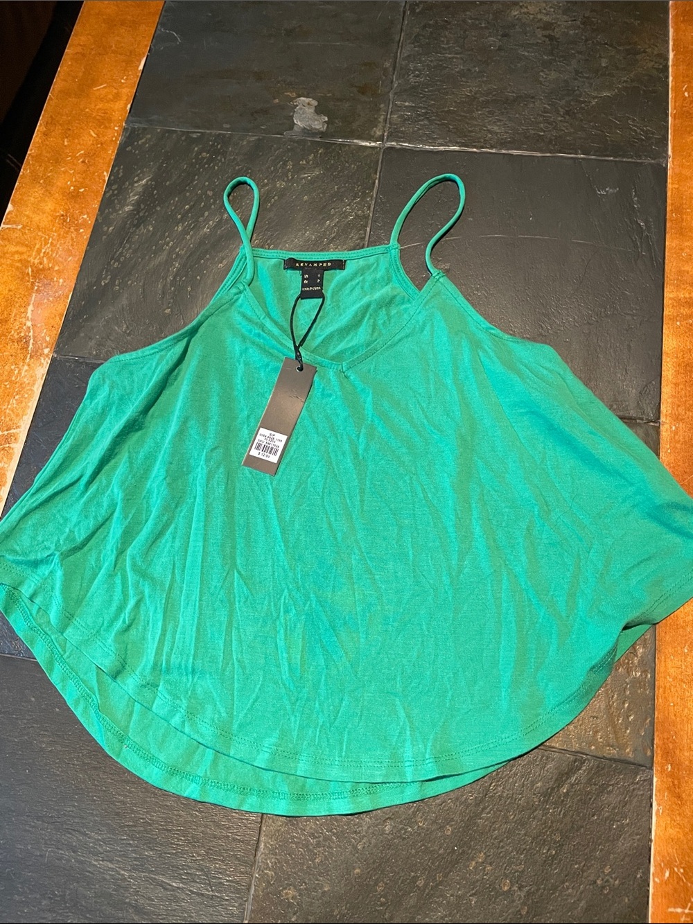 Revamped Green Cropped Spaghetti Strap V-Neck Tank Top